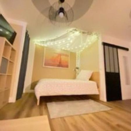 La Grelauderie 5 Apartman Saintes Kültér fotó